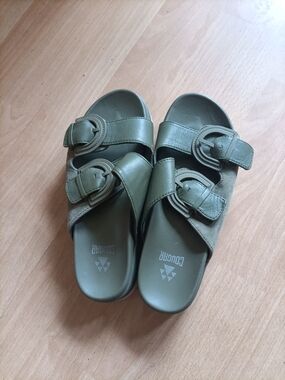 Cougar Olive Green leather & suede sandals